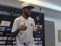 Paulinho no Santos