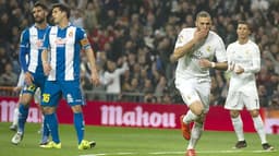 HOME - Real Madrid x Espanyol - Campeonato Espanhol - Benzema e Cristiano Ronaldo (Foto: Curto de la Torre/AFP)