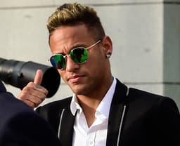 Neymar em Madri(foto:JAVIER SORIANO / AFP)
