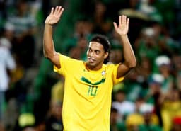 11º Ronaldinho Gaúcho: 101 jogos<br>