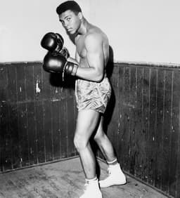 Muhammad Ali morreu aos 74 anos, na madrugada deste sábado