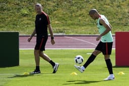 Pepe durante treino de Portugal