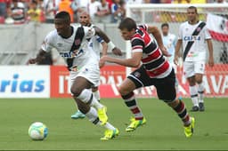 Último encontro: Santa Cruz 1x0 Vasco (18/10/2014, pela Série B)