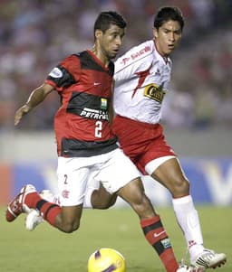 Léo Moura conquistou seu primeiro título nacional com o Flamengo em 2006