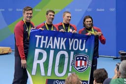 Phelps, Nathan Adrian, Ryan Murphy  e Cody Miller. Foi com eles que venceu a última prova na carreira e festejou o 23º ouro