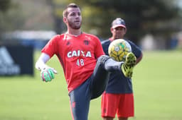 Paulo Victor está nos planos do Flamengo