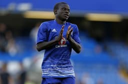 O francês Kanté deixou o Leicester e foi comprado pelo Chelsea