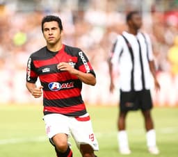 Maldonado, genro de Vanderlei Luxemburgo, está no Colo Colo, do Chile. No Brasil defendeu Flamengo, Corinthians, Cruzeiro, Santos e São Paulo