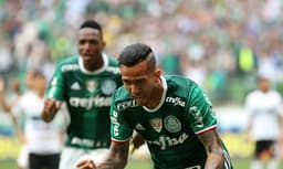 Leandro Pereira fez o primeiro gol do Verdão no jogo&nbsp;