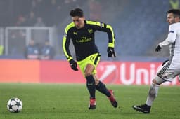 Arsenal: O time inglês aposta na habilidade do meia alemão Özil