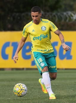 Gabriel negocia renovação com o Palmeiras