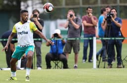 Michel Bastos em treino do Palmeiras