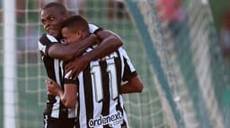 Veja imagens da vitória do Botafogo em Bacaxá