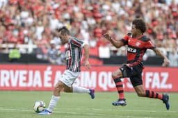 Flamengo e Fluminense vão medir forças no Kléber Andrade, em Cariacica, no Espírito Santo. A partida não é decisiva porque ambos já garantiram vaga e vantagem nas semifinais do Carioca.