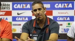 "Queremos continuar líderes", disse José Neto, técnico do Flamengo