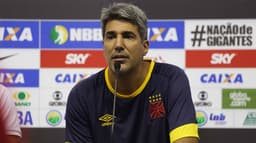Dedé Barbosa, técnico do Vasco: "É um jogo diferente, não há como mentir"