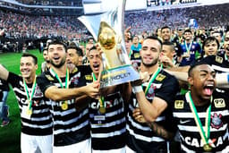 O Corinthians de Tite ainda era o campeão brasileiro