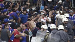 As imagens de Corinthians 2x0 U. De Chile