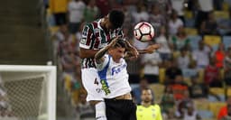 Renato Chaves disputa com atacante do Liverpool-URU
