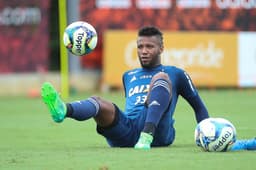 Rafael Vaz em treino do Flamengo
