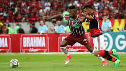 Léo chegou aos 50 jogos com a camisa do Fluminense