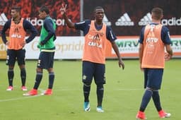 Vinicius Junior está novamente relacionado no Flamengo