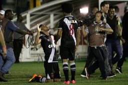 Vasco 3 x 2 Fluminense: as imagens do clássico em São Januário