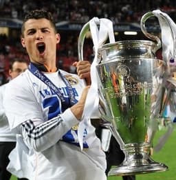 Cristiano Ronaldo deve ganhar mais uma vez o prêmio. Ele novamente decidiu a Liga dos Campeões para o Real Madrid