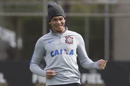 Luciano tem contrato com o Corinthians até o fim da temporada