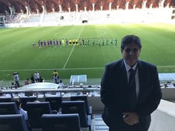 Vice-presidente do Flamengo, Mauricio Gomes de Mattos, na Hungria