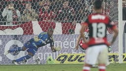 Jailson brilhou na volta ao Palmeiras, contra o Flamengo