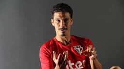 Hernanes tenta guiar o São Paulo contra o rebaixamento