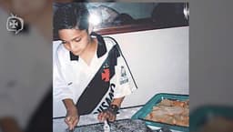 Anderson Martins em seu aniversário de nove anos com a camisa do Vasco. Veja a seguir galeria de fotos do zagueiro