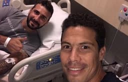 Hernanes visitou Pratto no hospital