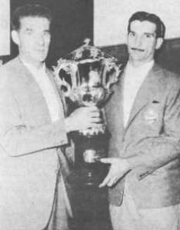 Carlos Volante (à esquerda) é o único técnico estrangeiro a vencer um campeonato nacional no Brasil