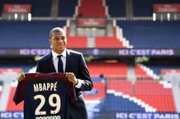 Apresentação de Mbappé no PSG