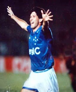 1993- Herói: Roberto Gaúcho (Cruzeiro)