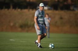 Vinicius Eutrópio encerra preparação da Chapecoense para enfrentar o Cruzeiro