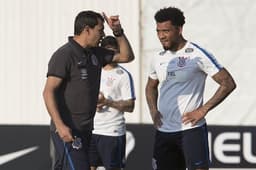 Fábio Carille e Kazim, em treino do Corinthians