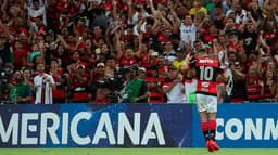 Diego veste a 10 do Flamengo na Sul-Americana, na ausência de Ederson