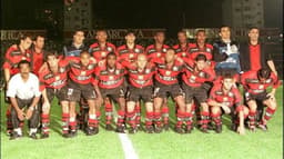Em 199 9, o Flamengo conquistou a Copa Mercosul, em cima do Palmeiras, seu último título internacional. Veja uma galeria de por onde andam os campeões daquele ano