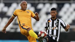 Botafogo 0 x 0 Madureira: confira as imagens da partida