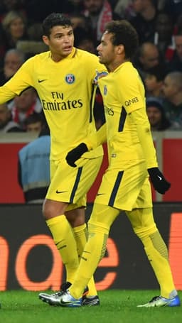 Neymar com o Thiago Silva