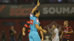Vitória 2 x 2 Flamengo: as imagens da partida