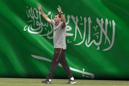Fábio Carille foi anunciado pelo Al Wehda, da Arábia Saudita; relembre outros treinadores que passagem pelo país