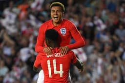 Inglaterra em jogo contra a Costa Rica