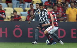 Imagens de Aguirre pelo Botafogo