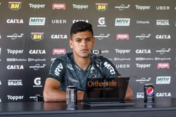 Hulk substituirá Fábio Santos pela segunda vez seguida
