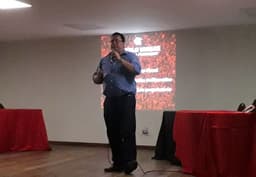 Marcelo Vargas discursa em evento de lançamento da Chapa Branca