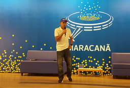 Vanderlei Cordeiro de Lima deu palestra nesta quinta-feira, em evento no Maracanã